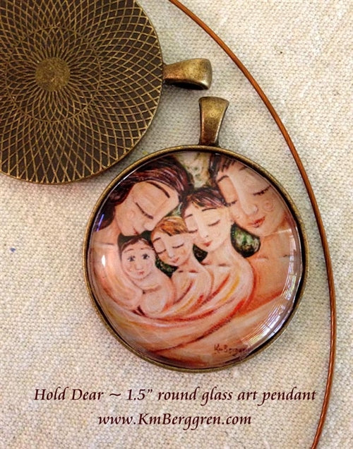 1.5 inch glass art pendant of mother and father with three children, handmade by artist KmBerggren